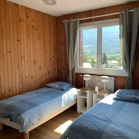 Appartement Au Plan D'Eau - Chez Laurence Embrun Exterior foto